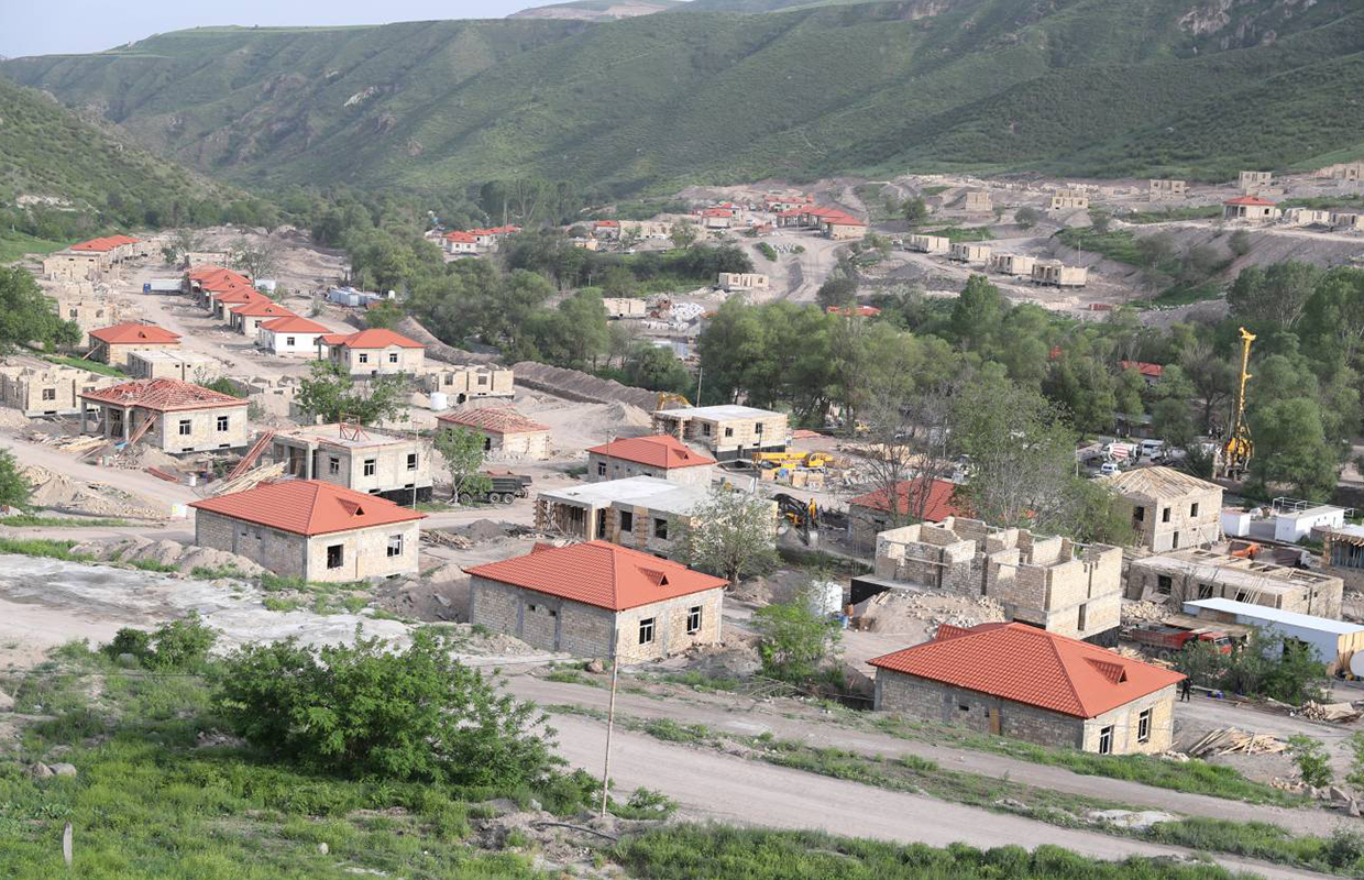  LAÇIN RAYONU ZABUX KƏNDİNDƏ 50 YERLİK UŞAQ BAXÇASI VƏ YAŞAYIŞ EVLƏRİNİN TİKİNTİSİ VƏ TƏMİRİ